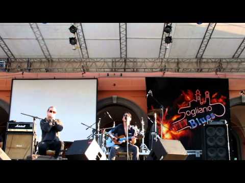 JOE CHIARIELLO & ROSARIO TEDESCO Kindhearted Woman - Sogliano Blues Festival 21.7.2013 -