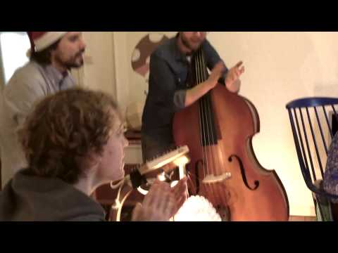 Happy - Pharell Williams (Grammophon Jazzband X-Mas Cover)