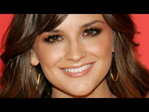 download lagu mp3 mp4 Rachael Leigh Cook Family Photos, download lagu Rachael Leigh Cook Family Photos gratis, unduh video klip Rachael Leigh Cook Family Photos