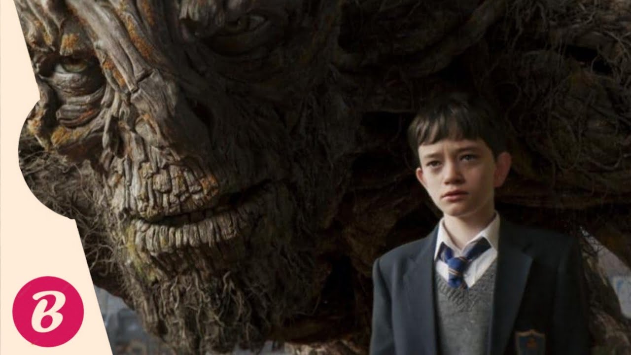 Un Monstruo Viene A Verme (2016) - Tercera Historia (4/6) | MovieClips