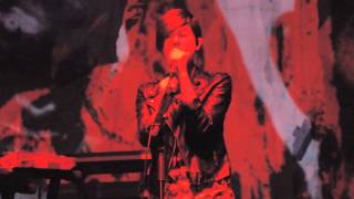 Tegan and Sara (Live in Singapore) - Shock to your system HD