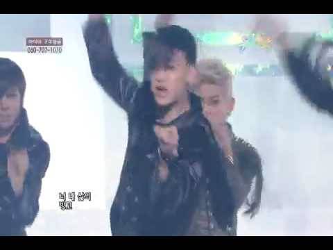 U-Kiss - Round and Round / 빙글빙글 @ KBS Music Bank 100205 (Comeback Stage)