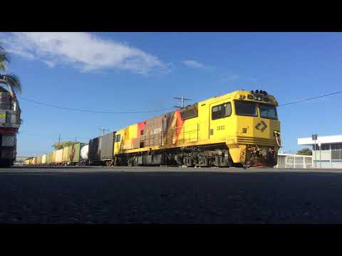 Street Running! 2830 - 8C49 - Rockhampton's Dennison Street - 12/07/20