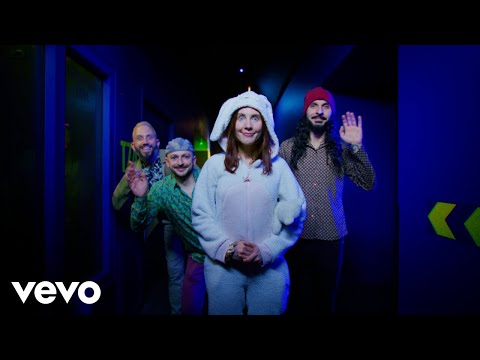 Princesses Leya - Baise tout seul (Clip officiel)