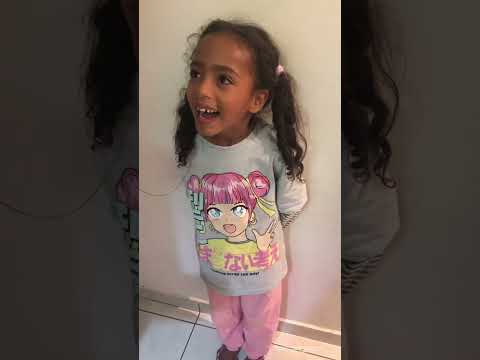 Dentinho sendo removido. 😱.  #dentinho #crianças #engraçado #video #reels #fyp