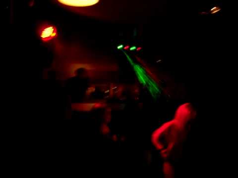 Timmy Gibson (Timmy & Tommy) @Full Tilt Recordings Horans Tralee (27.02.'10) Vid 1