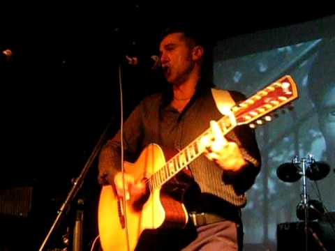 Simone H. Salvatori (Spiritual Front) - Hey Boy (live 21.11.09, Augsburg, Kantine)