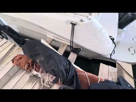 Sea Ray 400 Express Cruiser video