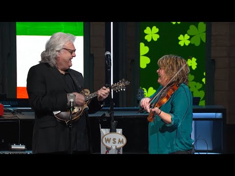Eileen Ivers - Sourwood Mountain | Grand Ole Opry - special guest Ricky Skaggs