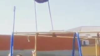 Download lagu |STORY| |STATUS| Bermain Ayunan sampai tersangkut di atas mp3