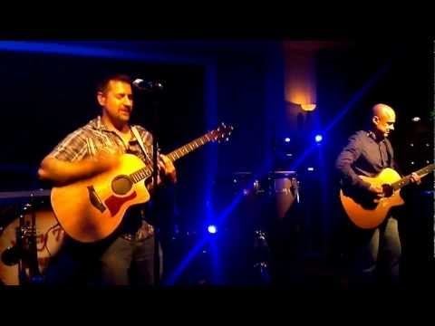 everlong cover by Brian Chojnacki and Pat Dunn from the Spicy Tie Band.mp4
