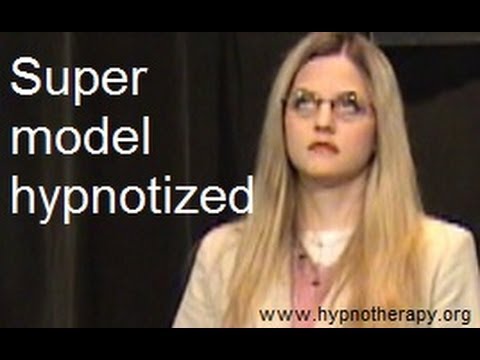 5'11 Super Model Hypnotized on Live TV (Rapid hypnosis induction demonstration)