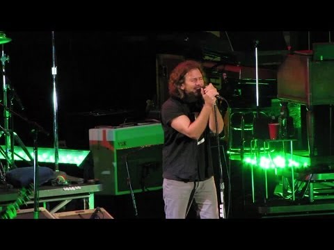 Pearl Jam: Animal [HD] 2010-05-20 - New York, NY