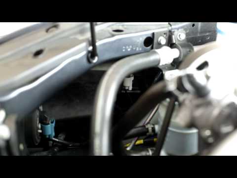 2003-2007 Honda Accord Headlight bulb remove and install ...