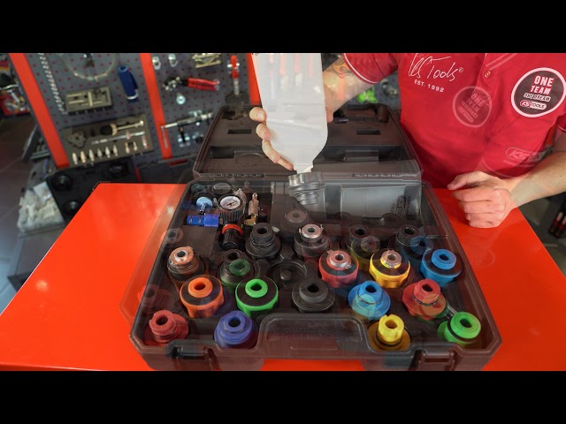 Video teaser for KS TOOLS 150.9130 MASTER Öl-Einfülltrichter-Satz mit drehbarem Winkelarm, 24-tlg