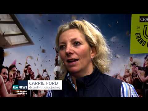 Crabbie's Grand National Trophy Tour