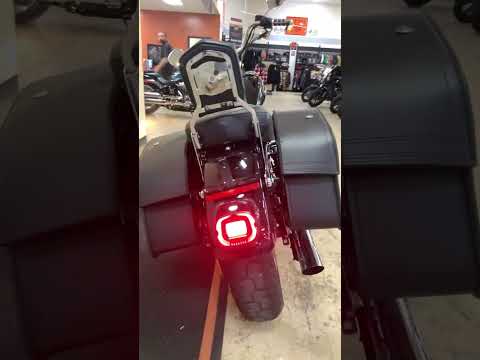 FXDC 2009 Super Glide® Custom
