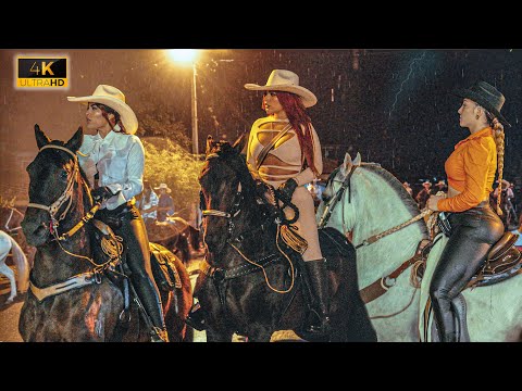 CABALGATA Bajo La Lluvia en COLOMBIA 😍 Zarzal - Valle