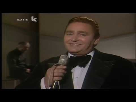 Gustav Winckler swinger med Buerne (1978)