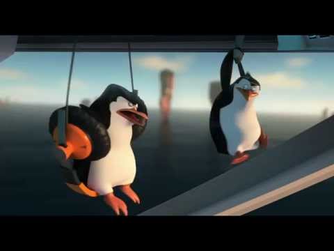 Everything Must Go! [Chase Scene]-Penguins of Madagascar. (Full-HD)