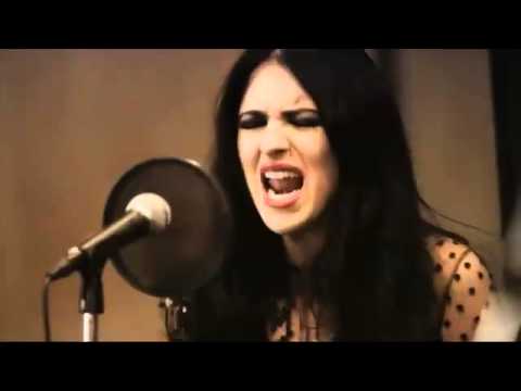 Clare Maguire - Big Love (cover) - On Track with SEAT