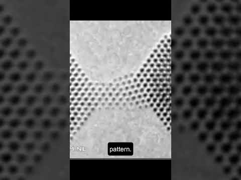 Gold Atoms Being Pulled Apart Under Microscope!