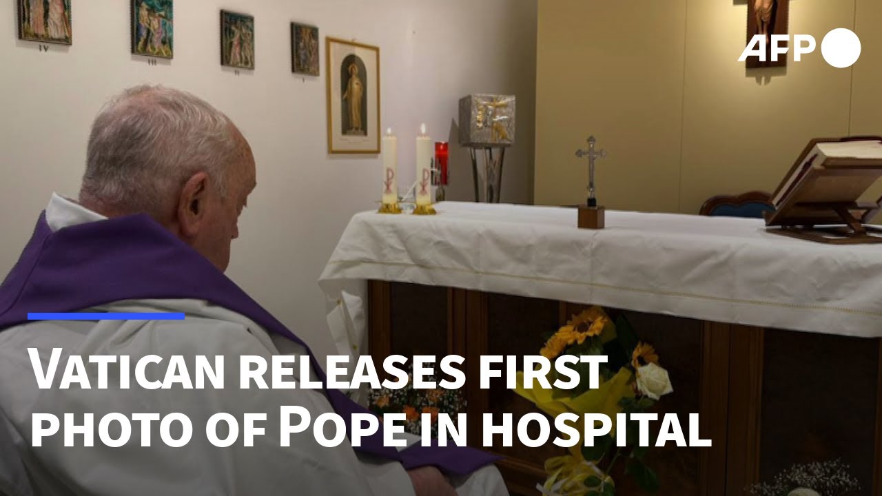 First photo of Pope in hospital released; faithful dance tango for Argentine | AFP