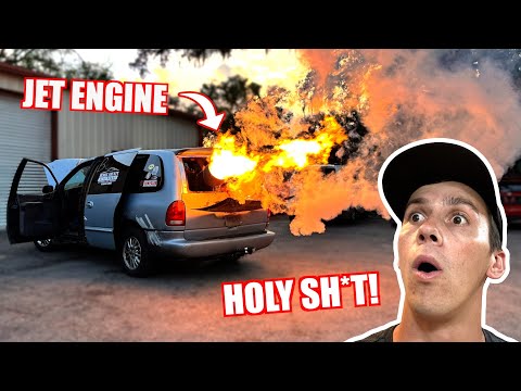 ¡Me conseguí una MINIVAN con motor a reacción!