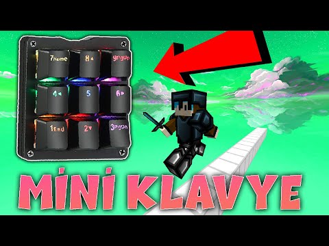 BEDWARS WITH THE WORLD'S SMALLEST KEYBOARD