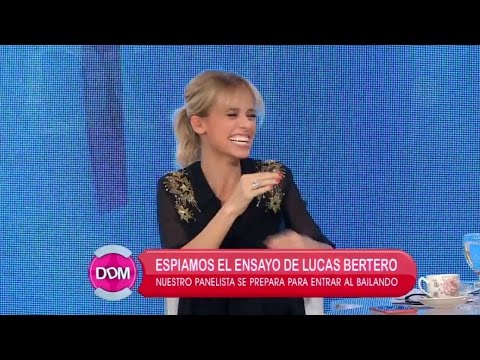 Mariana Fabbiani tempted to laugh!!!