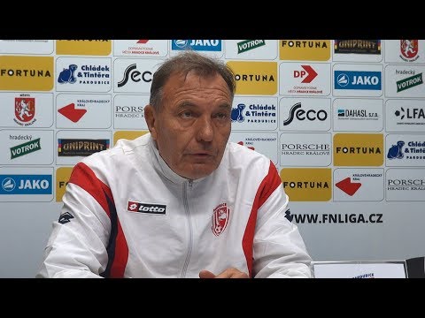 Jaroslav Novotný na TK po utkání v Hradci Králové