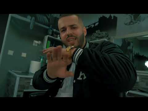 TYPO FADE  - Sedni na to křeslo (M&K barber shop)