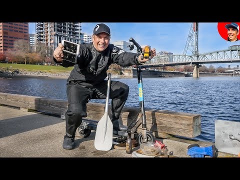 Found E-Scooter and iPhone in River While Scuba Diving! Video