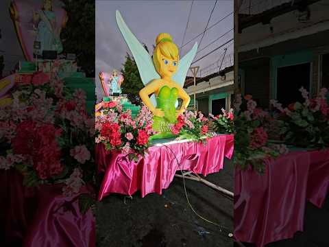 Que bonita carroza en desfile del correo de Sonsonate Centro #viralvideo #familia #fiestaspatronales