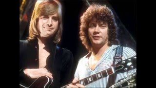 BLUE GUITAR - BLUE JAYS (JUSTIN HAYWARD &amp; JOHN LODGE) Live At Lancaster University in 1975