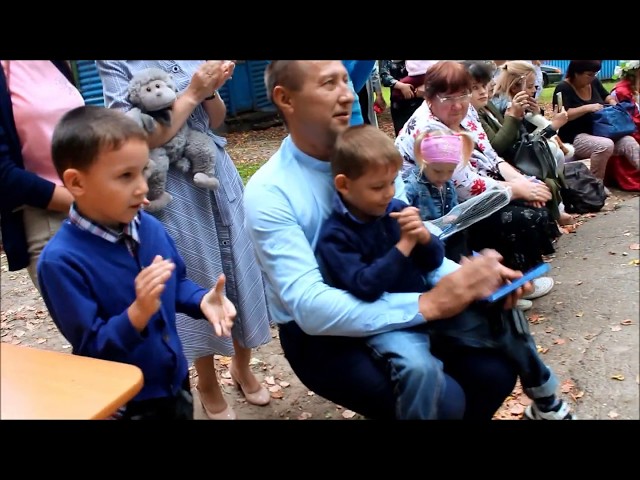 Фестиваль приемных семей. Лаишево. 25.08. 2019. Поют Айсылу и Дэнил Чижевские. Видео Людмилы Никифоровой