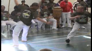 preview picture of video 'clip batizado capoeira Arte Negra Angoulême 2013'