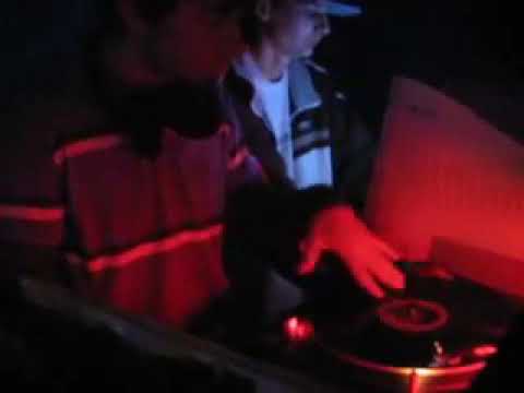 Zűrös Kelet fellèpès