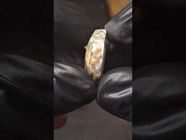 حجر عقيق داؤدي متعدد الألوان طبيعي