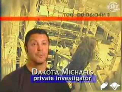 Shoplifter hides stolen goods in pussy