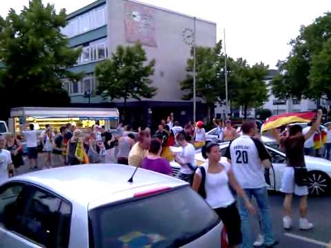 Leverkusen Opladen WM 2010 Strassen-Party Marktplatz