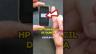 Download lagu Play FF ​​Using the Smallest Cellphone in the World‼️😱 mp3