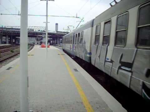 Il saluto dell' Ale 801 017