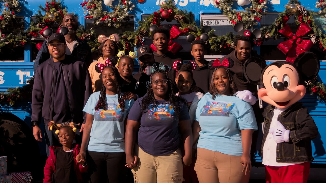 Oklahoma Sisters Surprised with Disney World Vacation | Disney Parks Magical Christmas Day Parade
