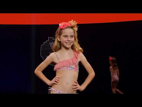 DOLORES CORTES - Desfile KIDS infantil en Gran Canaria Swim Week by Moda Cálida