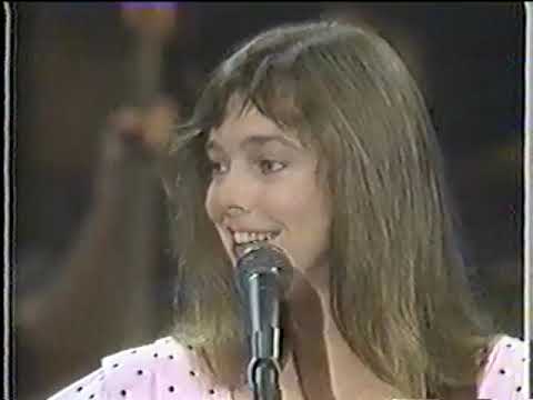 Nanci Griffith on the New Country  show July 1985