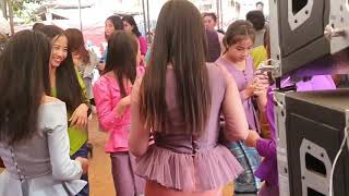 Download lagu Mu noj tshoob ua lasvoos (ລໍາວົງ) lom zem kawg li. mp3