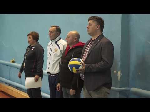 В Донецке состоялось Первенство города по волейболу среди команд девушек