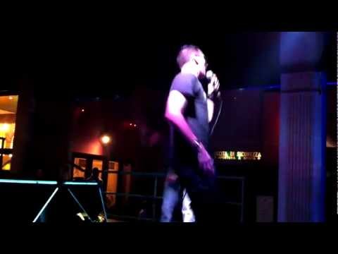 David Ferrari y Francisco Bayon - live en el "Tabù Latino" de Pavia (Italia). 24-03-2012