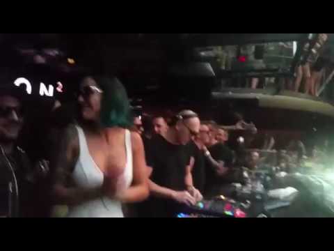 Marco Carola plays Kim Wilde - You Keep Me Hangin' On @ MUSIC ON Closing Ibiza 2016 - Day 1